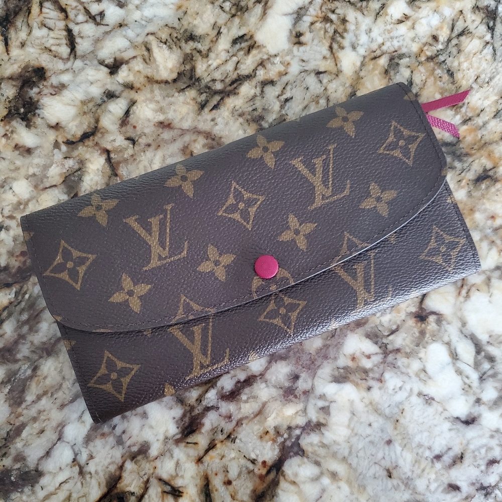 *SOLD* Louis Vuitton Emilie Wallet in Fuchsia